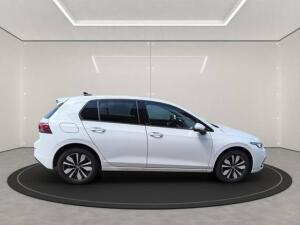 Volkswagen Golf 8 1.5 TSI Life NAVI ACC LED PDC