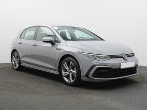 Volkswagen Golf 8 1.5 TSI R-Line BUSINESS NAVI ACC KAMERA