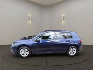 Volkswagen Golf 8 2.0 TDI DSG Life NAVI LED ACC