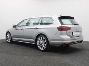 Volkswagen Passat Variant 2.0 TDI DSG R-line 5.-J.-GAR AHK PANO DCC ALU 19