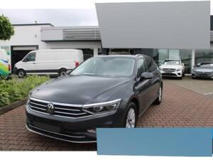 Volkswagen Passat Variant Elegance Matrix AHK StandHZG Navi Harman&Kardon