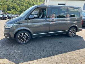 Volkswagen T6.1 Multivan  Highline 4Mo Leder-bitone AHK DCC