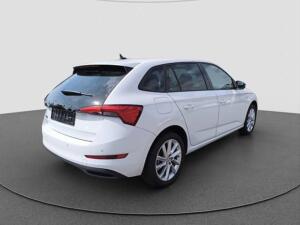 Privat: Skoda Scala 1.0 TSI Tour AHK PDC RFK LED 17LM