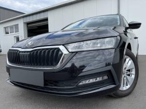 Skoda Octavia Combi 2.0 TDI DSG Ambition AHK Virtual Cockpit Navi DAB LED PDC Klima