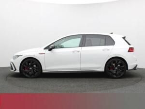 Volkswagen Golf 8 2.0 TSI DSG NAVI ACC IQ.LIGHT KAMERA