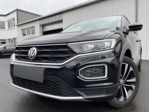 Volkswagen T-Roc 1.5 TSI UNITED AHK STHZ Active Info Navi LED SHZ PDC Klima