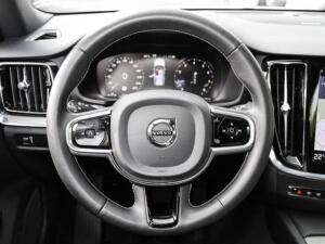 Volvo V60 Kombi Inscription T5 EU6d-T Navi Leder digitales Cockpit Memory Sitze Soundsystem