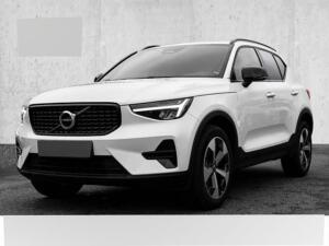 Volvo XC40 Plus Dark 2WD B3 EU6d digitales Cockpit Memory Sitze Soundsystem HarmanKardon LED