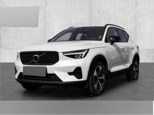 Volvo XC40 Plus Dark 2WD B4 EU6d digitales Cockpit Memory Sitze Soundsystem HarmanKardon 360 Kamera