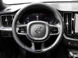 Volvo XC60 Plus Dark AWD B4 Diesel EU6d Allrad Leder digitales Cockpit Memory Sitze Soundsystem