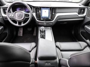 Volvo XC60 Plus Dark AWD B5 Benzin EU6d Allrad Leder digitales Cockpit Memory Sitze Soundsystem