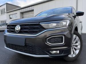 Volkswagen T-Roc 1.5 TSI DSG Sport AHK Navi ACC SHZ LED PDC Klima