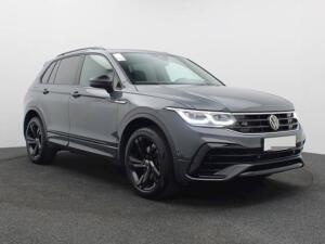 Volkswagen Tiguan 2.0 TDI DSG 4Mo. R-Line BLACK-STYLE BLACK PANO IQ.LIGHT AHK NAVI KAMERA