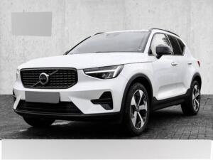 Volvo XC40 Plus Dark 2WD B3 EU6d digitales Cockpit Memory Sitze Soundsystem HarmanKardon LED