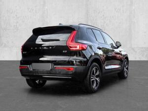 Volvo XC40 Plus Dark 2WD B3 EU6d digitales Cockpit Memory Sitze Soundsystem HarmanKardon LED