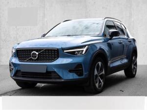 Volvo XC40 Plus Dark 2WD B4 EU6d digitales Cockpit Memory Sitze Soundsystem HarmanKardon 360 Kamera