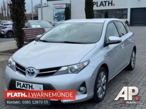 Toyota Auris  Hybrid Life+