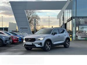 Volvo XC40 B3 Plus Dark ACC/BLIS/CAM/LED/PANO/SHZ/LHZ