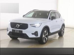 Volvo XC40 Plus Dark 2WD B4 EU6d Navi digitales Cockpit Memory Sitze Soundsystem HarmanKardon