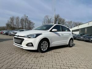 Hyundai i20 1.2 Select *Klimaanlage Servolenkung*