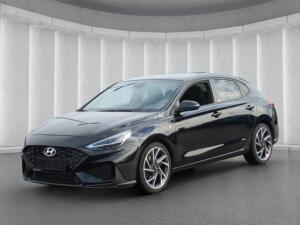 Hyundai i30 Fastback N-Line 1.5*LED R-Kam Navi Temp 18*