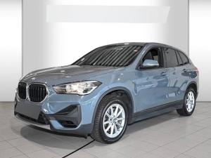 BMW X1 xDrive 20 i Advantage Aut.-Navi Plus*AHK*PDC*Panorama*Head-up*Sportsitze