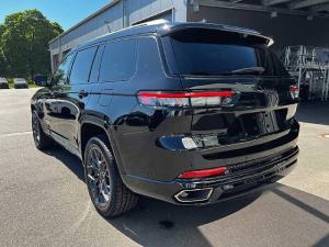 Jeep Grand Cherokee 5.7 V8 L Summit 6Sitze Gasanlage