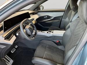 Peugeot 5008 Hybrid 136 GT AHK SHZ PANO KAMERA LED PDC