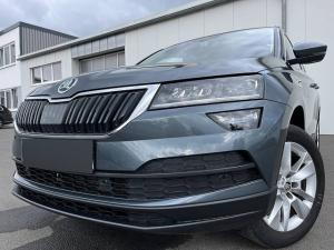 Skoda Karoq 1.5 TSI Drive 152¤ m. 20 Anzahlung AHK Navi DAB ACC LED SHZ PDC Klima