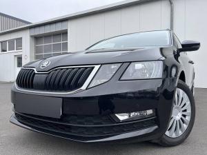 Skoda Octavia Combi 1.6 TDI Ambition Navi DAB SHZ PDC Klima