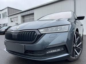 Skoda Octavia Combi 2.0 TDI DSG Blackline 156¤ m. 20 Anzahlung Head Up Virtual Cockpit DAB Navi ACC LED SHZ PDC Klima