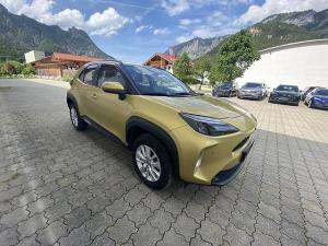 Toyota Yaris Cross 1.5 Hybrid AWD-i,SHZ,R-Cam,App-Con 85 kW (116 P…