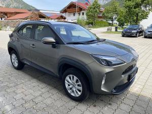 Toyota Yaris Cross 1.5 Hybrid AWD-i,SHZ,R-Cam,App-Con 85 kW (116 P…