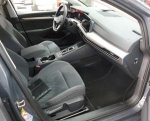 Volkswagen Golf Var. 2.0 TDI DSG Life AHK REAR VIEW ACC LED