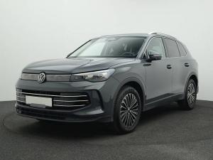 Privat: Volkswagen Tiguan 2.0 TDI DSG Elegance AHK NAVI ALU18