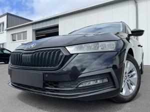 Skoda Octavia Combi 2.0 TDI Blackline 110¤ m. 20 Anzahlung Virtual Cockpit DAB Navi LED SHZ PDC Klima