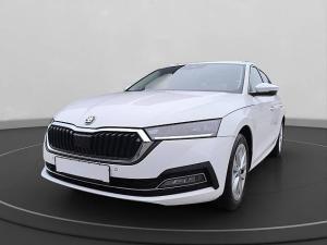 Skoda Octavia Combi 2.0 TDI DSG Style NAVI ACC LED HEAD