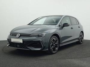 Volkswagen Golf 8 2.0 TDI DSG R-Line BLACK STYLE PANO NAVI