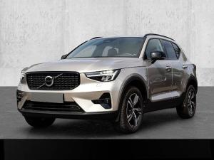 Volvo XC40 Plus Dark 2WD B3 EU6d El. Panodach Digitales Cockpit Memory Sitze Soundsystem HarmanKardon