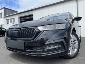 Skoda Octavia Combi 2.0 TDI Blackline 110¤ m. 20 Anzahlung Virtual Cockpit DAB Navi LED SHZ PDC Klima