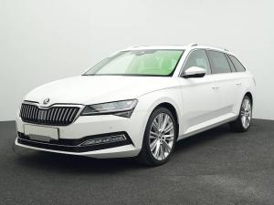 Skoda Superb Combi 1.5 TSI DSG Style PANO MATRIX ACC KAMERA