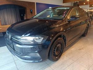 Volkswagen Polo COMFORTLINE NAVI / PDC / GJR / SHZ