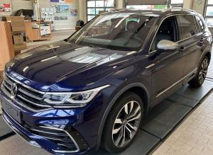 Volkswagen Tiguan 2.0 TDI DSG 4Mo. R-Line 7Sitze PANO AHK KAMERA