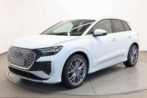 Audi Q4 e-tron   55 quattro S line