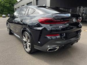 BMW X6  (G06) M50 i Leder Glasd. NAV KAM LM22