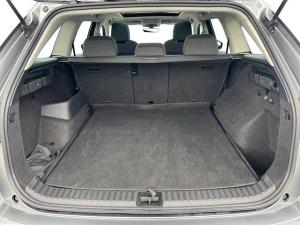 Skoda Kodiaq Selection 4×4 TDI DSG|PANO|AHK|NAVI|19