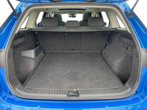 Skoda Kodiaq Selection 4×4 TDI DSG|PANO|AHK|NAVI|19