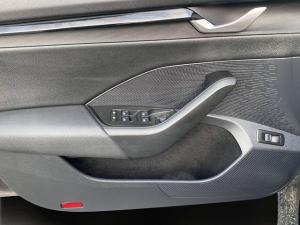 Skoda Octavia Combi 2.0 TDI DSG Selection Facelift*Nav