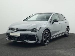 Volkswagen Golf 8 1.5 eTSI DSG R-LINE BLACK STYLE PANO IQ.LIGHT NAVI
