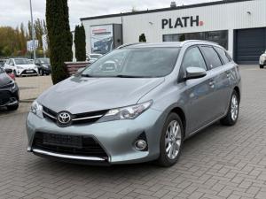 Toyota Auris  Touring Sports Life+